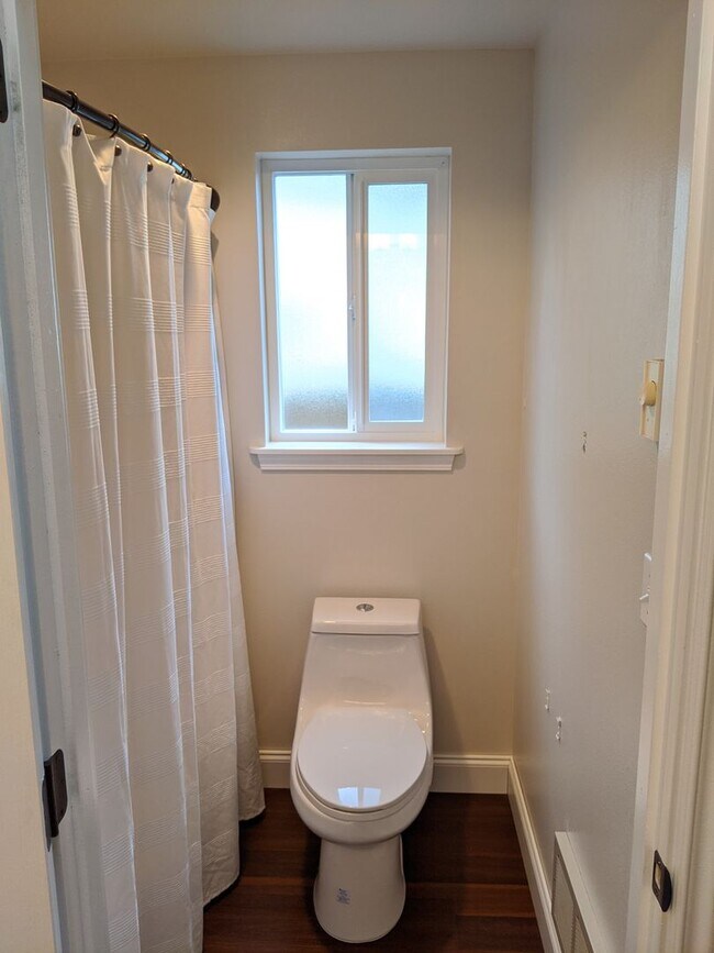 Building Photo - 4703 Cypress Dr