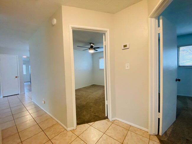 Building Photo - $2,100 Charming 3 Bedroom Home With 2 Livi...
