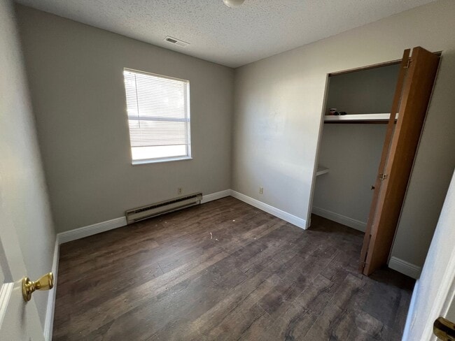 Building Photo - NEWLY RENOVATED HOME
