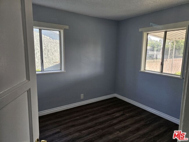 Building Photo - 7444 Mendy St