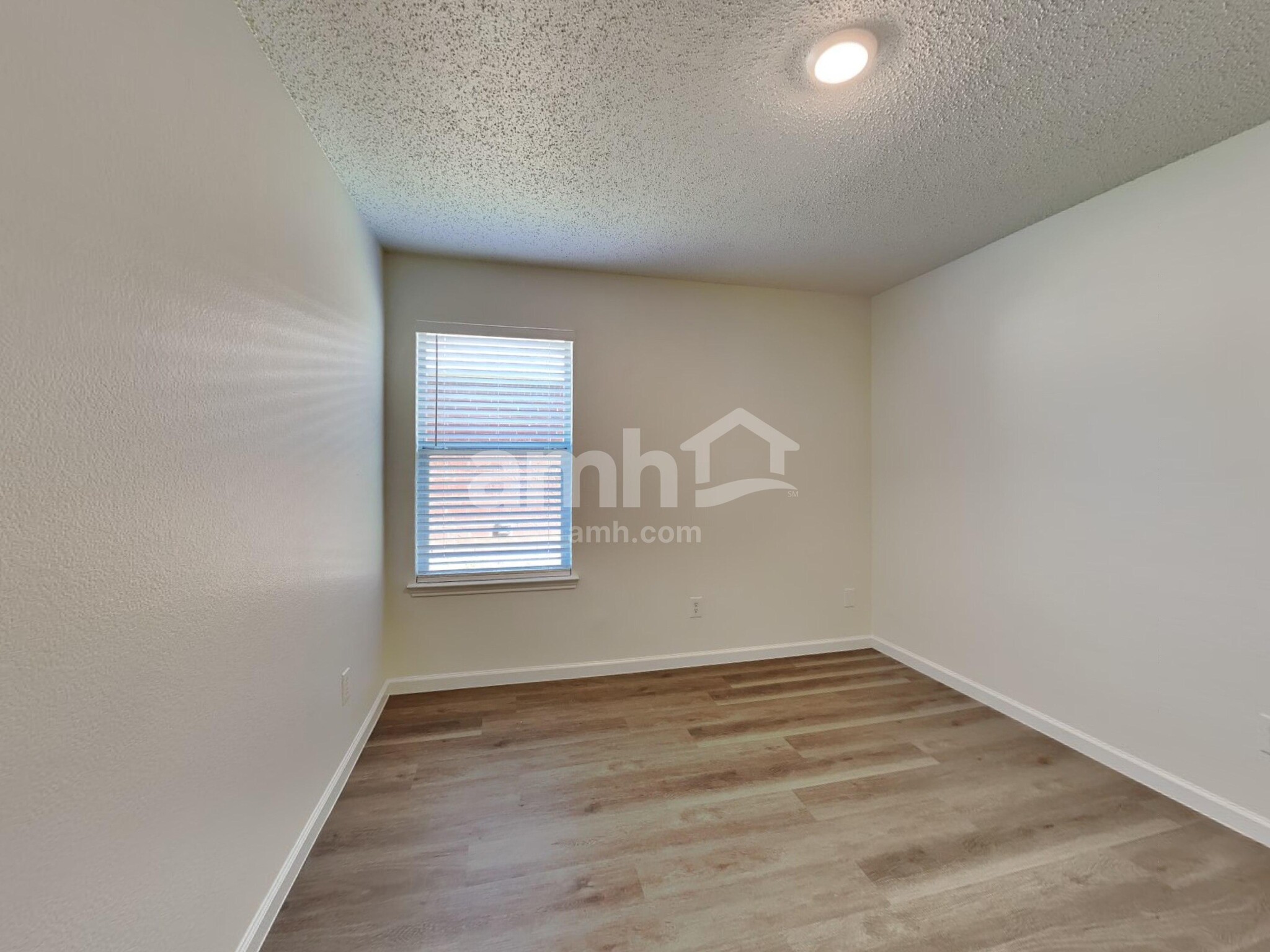 Building Photo - 11141 Pleasant Wood Ln