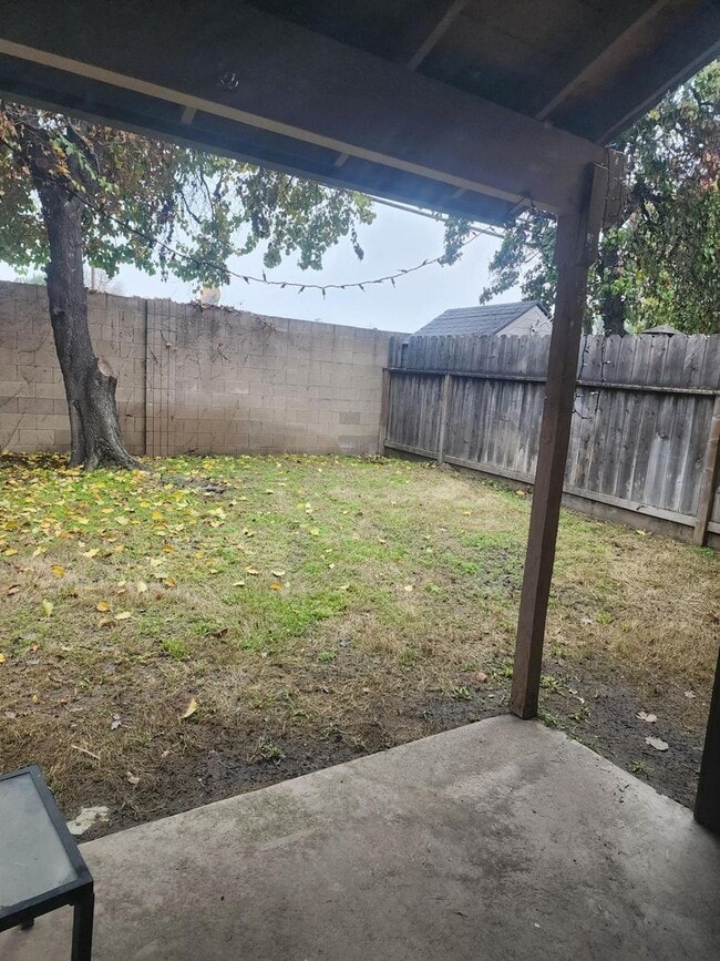 Building Photo - 1953-1955 Glen Ridge Dr