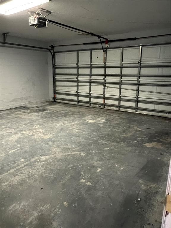 Building Photo - 226 Hillcrest Dr