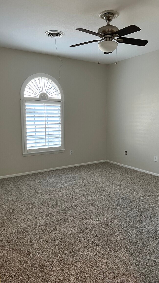 Building Photo - 6512 Garwood Rd