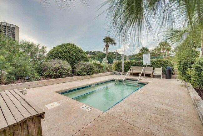 Building Photo - 828 Oxbow Dr