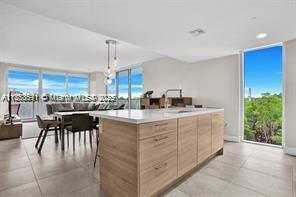 Building Photo - 16385 Biscayne Blvd