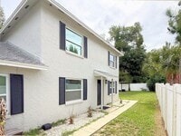 Building Photo - 11705 North Dr