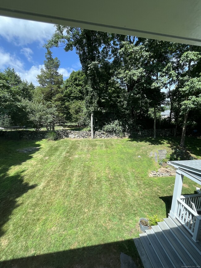 Building Photo - 15 Old Witch Ct