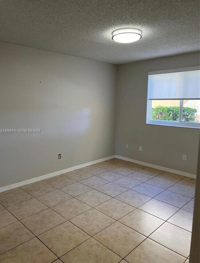Building Photo - 2600 S University Dr