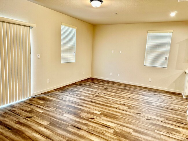 Building Photo - BRAND NEW 3/2 Century Home In Madera