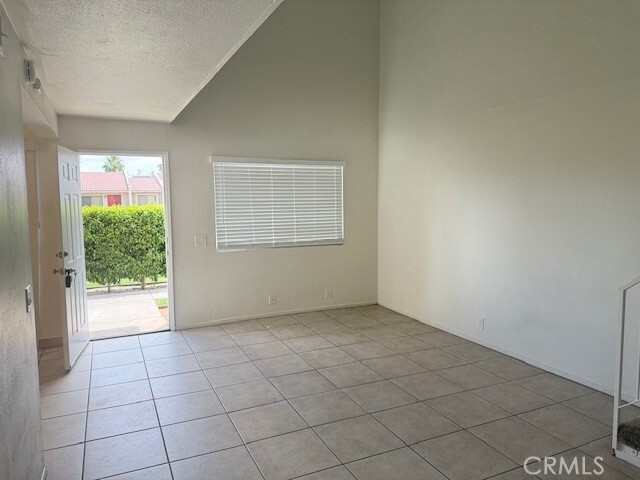 Building Photo - 51025 Avenida Martinez