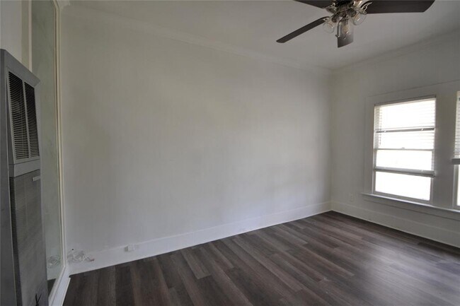 Building Photo - 1517 Bonnie Brae St
