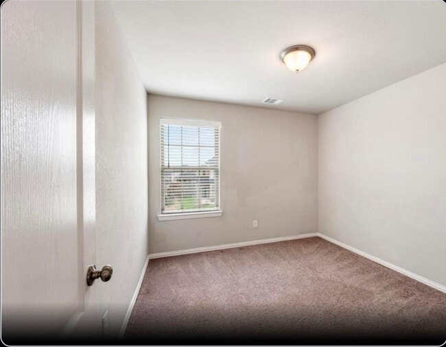 Building Photo - 31314 Spotted Saddle Hollow