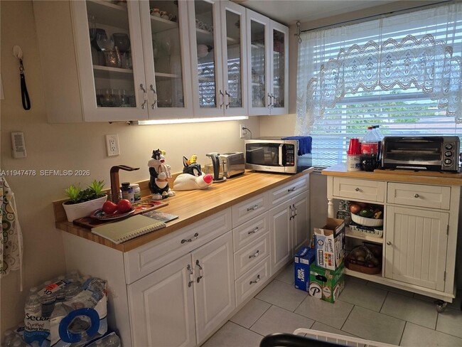 Building Photo - 7690 NW 18th St