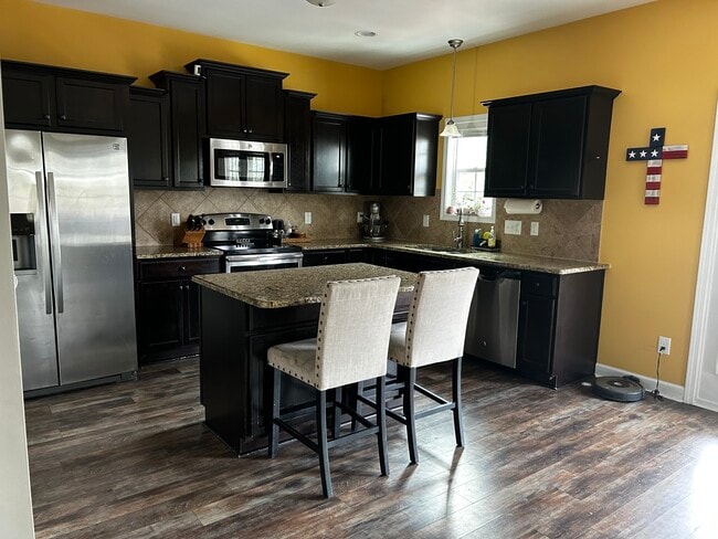 Building Photo - 2924 Seavista Ct