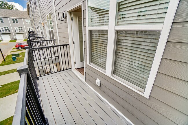 Building Photo - 5019 Sovereignty Ct