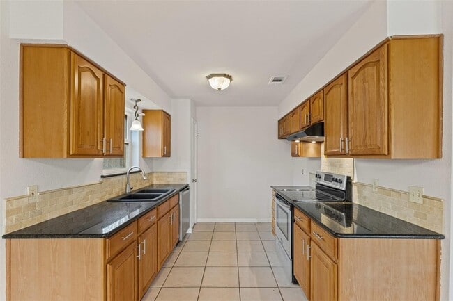 Building Photo - 1605 Morningside Dr