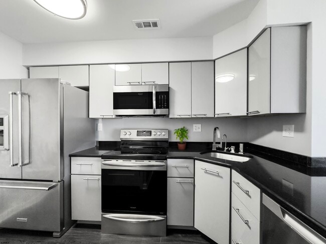 Building Photo - 903 Harbour Cove