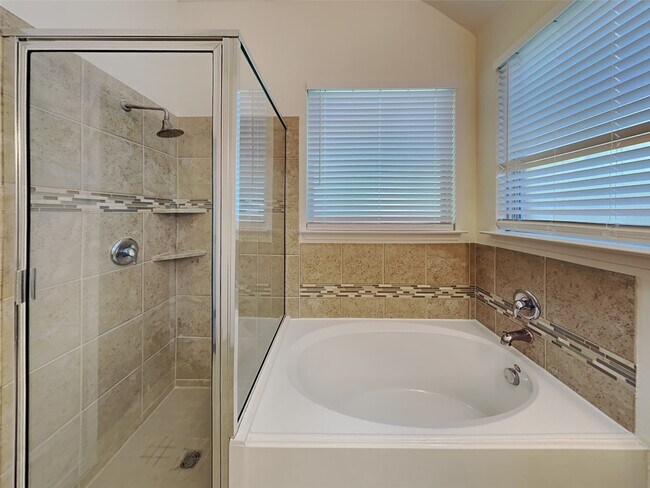 Building Photo - 21614 Champagne Dr E