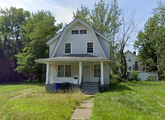 Primary Photo - Updated 3 bedroom 1 bathroom in Cleveland