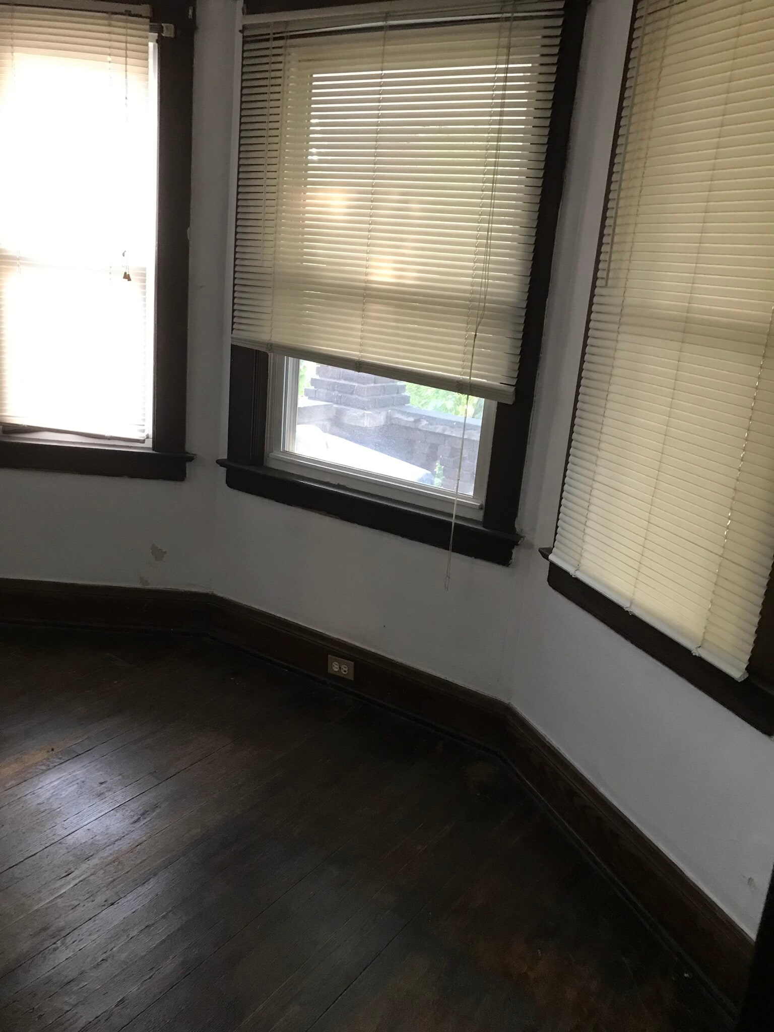 Building Photo - 2223 Murray Hill Rd