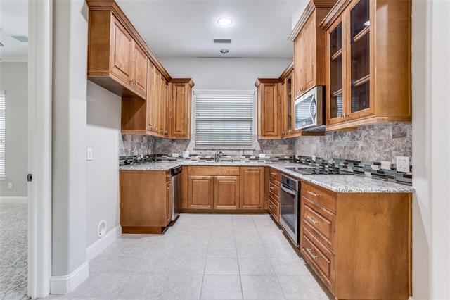 Building Photo - 869 Rohan Dr