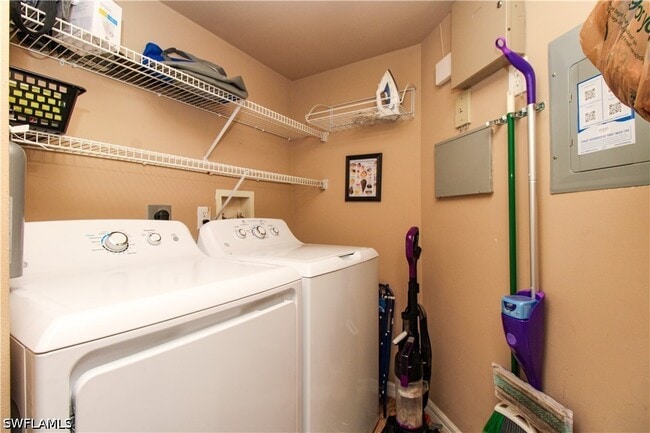 Building Photo - 8659 River Homes Lane