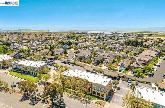 Building Photo - 30927 Union City Blvd