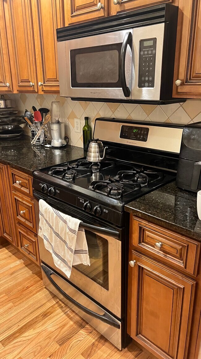 Building Photo - 26 Wachusett St