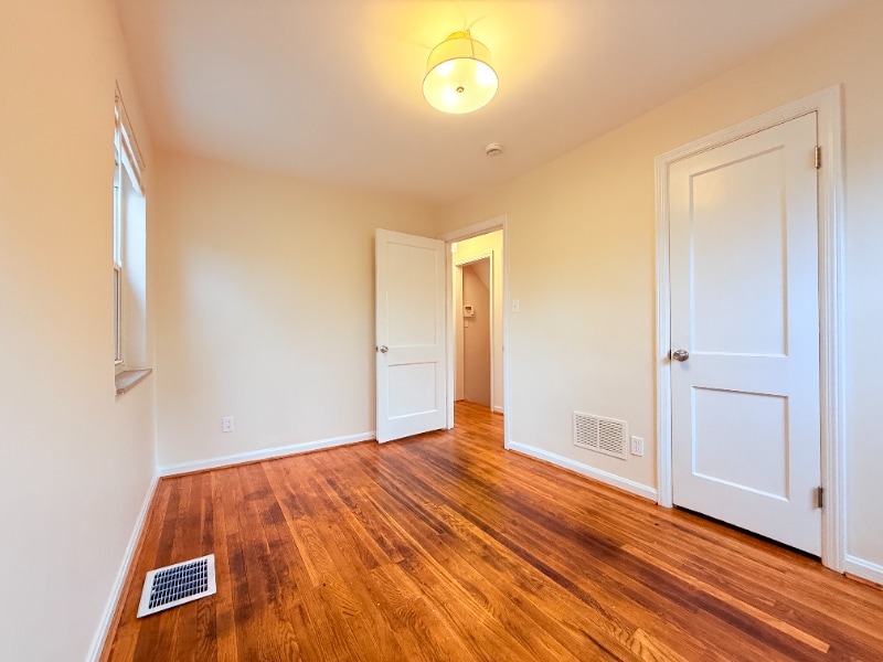 Building Photo - 4540 Victor Ave