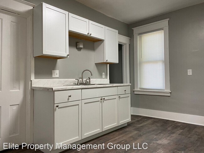 Building Photo - 6 br, 2 bath House - 1066 Ross Ave E