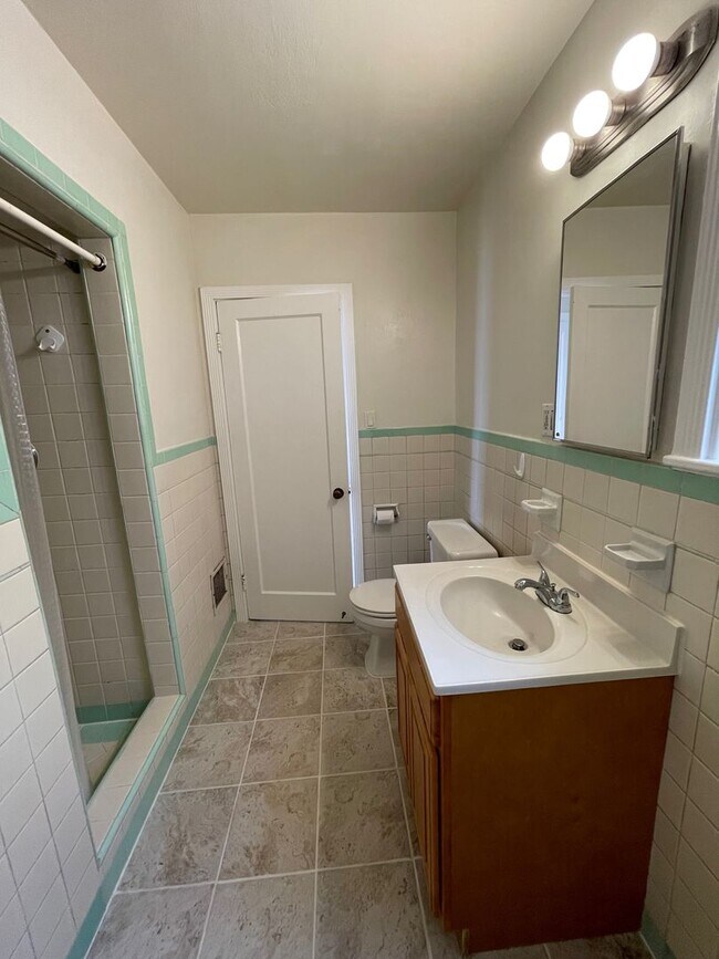 Building Photo - 2839 Taraval St