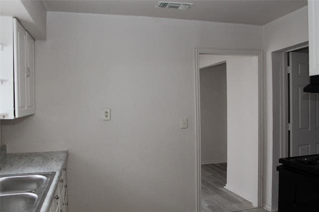 Building Photo - 531 W Spurgeon St