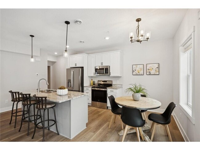 Building Photo - 3411 Douglas Dr N