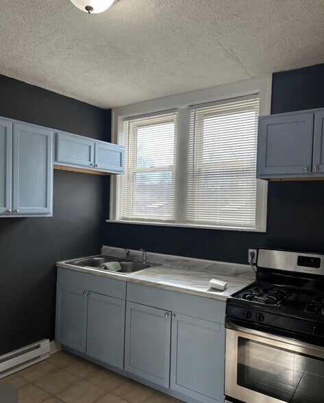 Building Photo - 2503 E 84th St