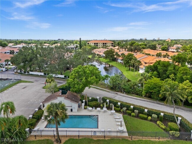 Building Photo - 14750 Laguna Dr