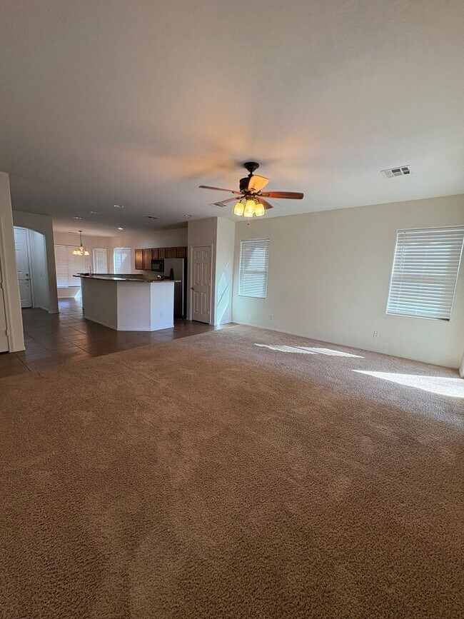 Building Photo - Single-Level Home in One of Gilbert's Most Desirable Communities