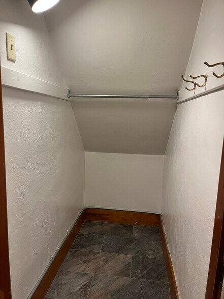 hallway storage - 1112 N Wahsatch Ave
