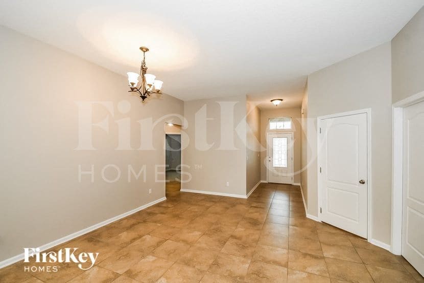 Building Photo - 193 Brentley Ln