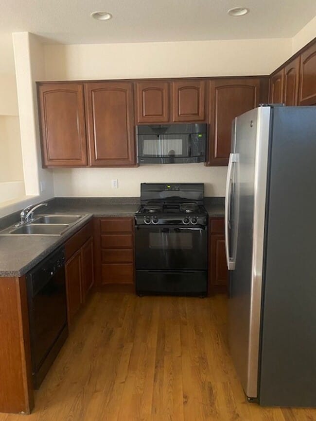 Building Photo - 8237 Apple Spice St