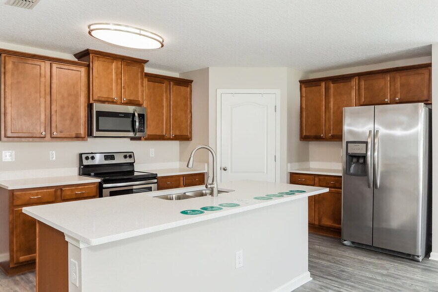 Building Photo - 3430 Canyon Falls Dr