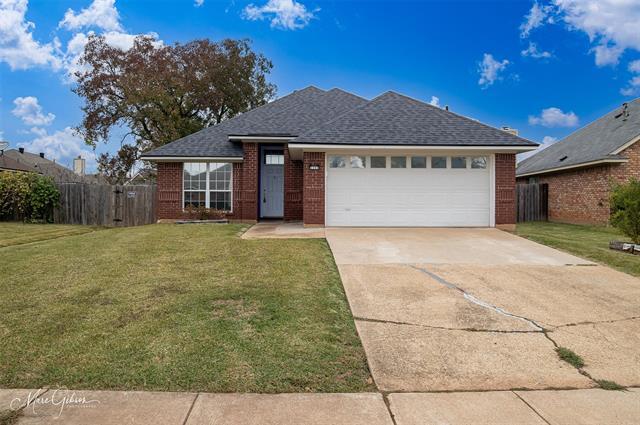 Primary Photo - 3303 Salem Pl