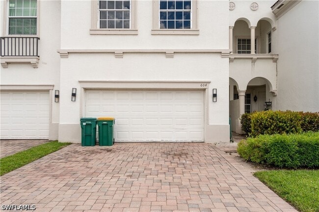 Building Photo - 7029 Ambrosia Ln