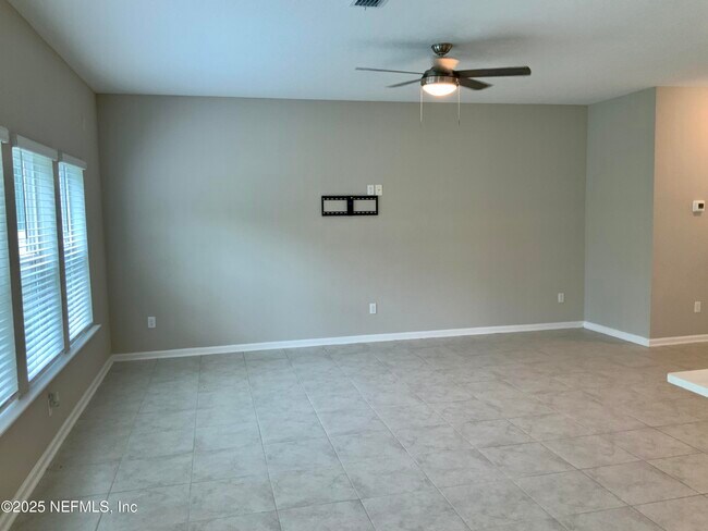Building Photo - 230 Starnberg Ct