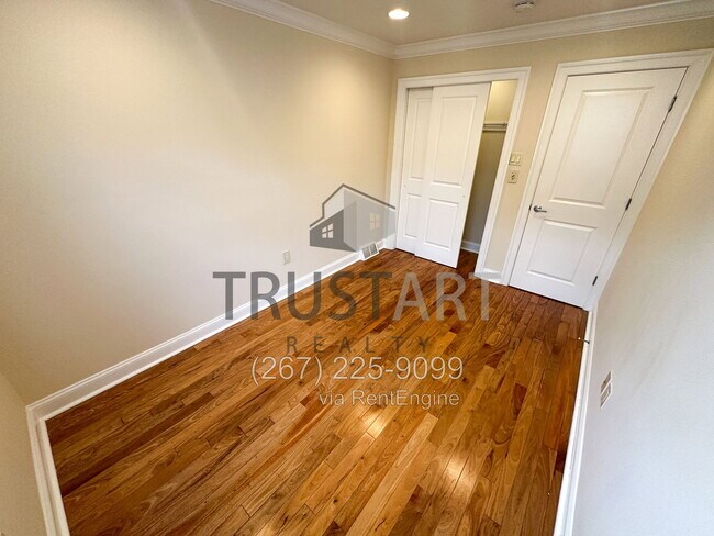 Building Photo - 3950 Constance Rd