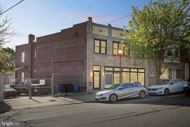 Building Photo - 5150 Ridge Ave