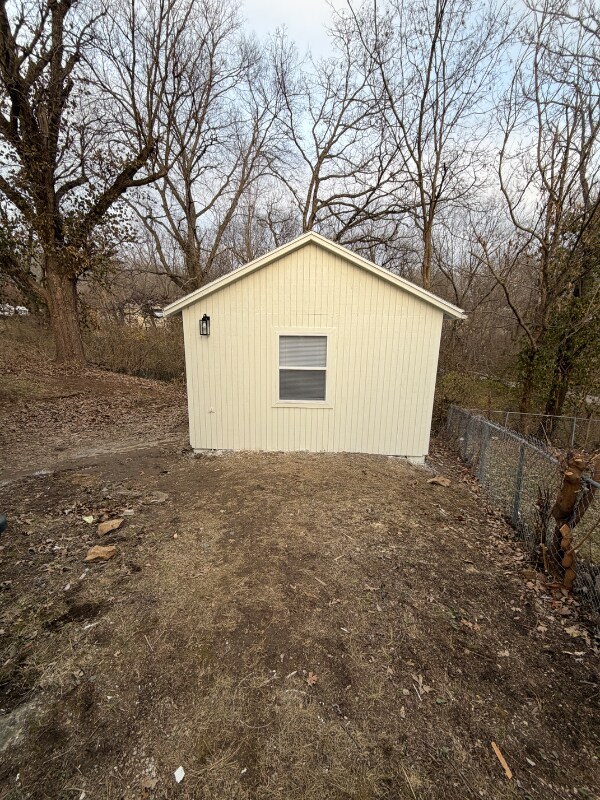 Building Photo - 103 N Francis St