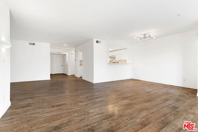 Building Photo - 1255 Federal Ave