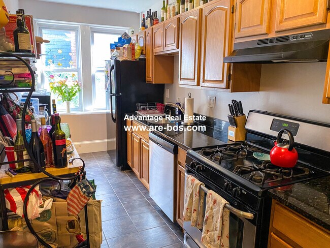 Primary Photo - 19 Lanark Rd