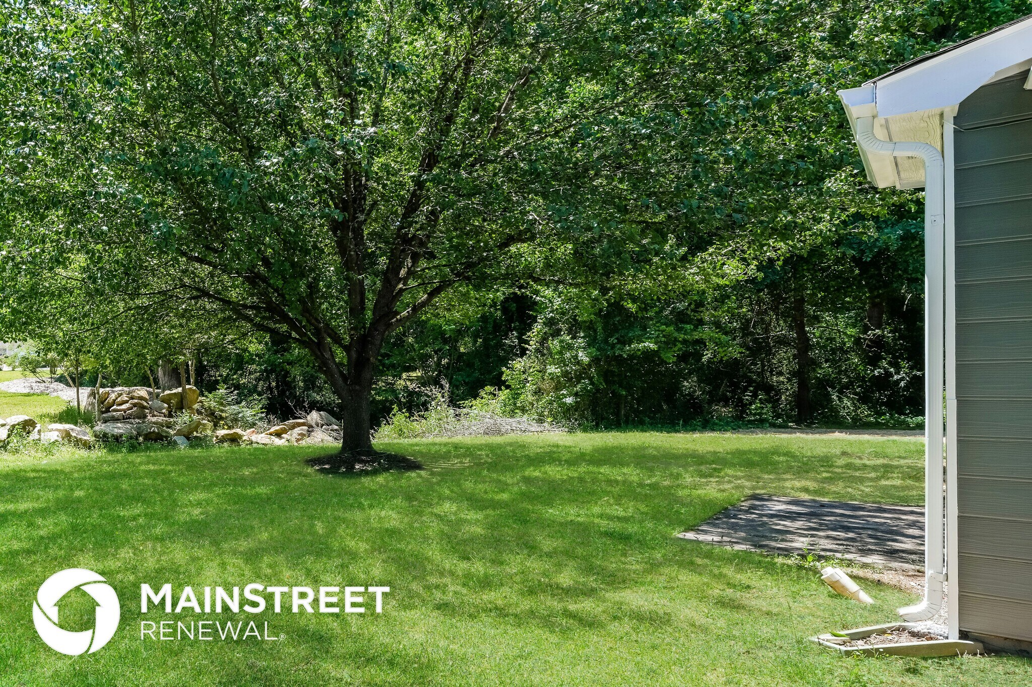 Building Photo - 2729 Maple Grove Dr